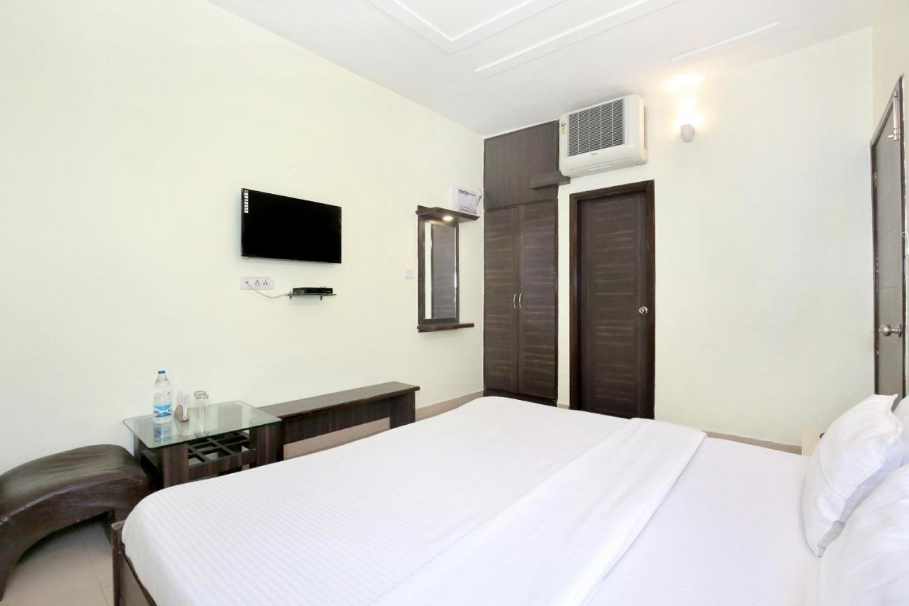 Oyo 9243 Trumpets Hotel Amritsar Exteriör bild