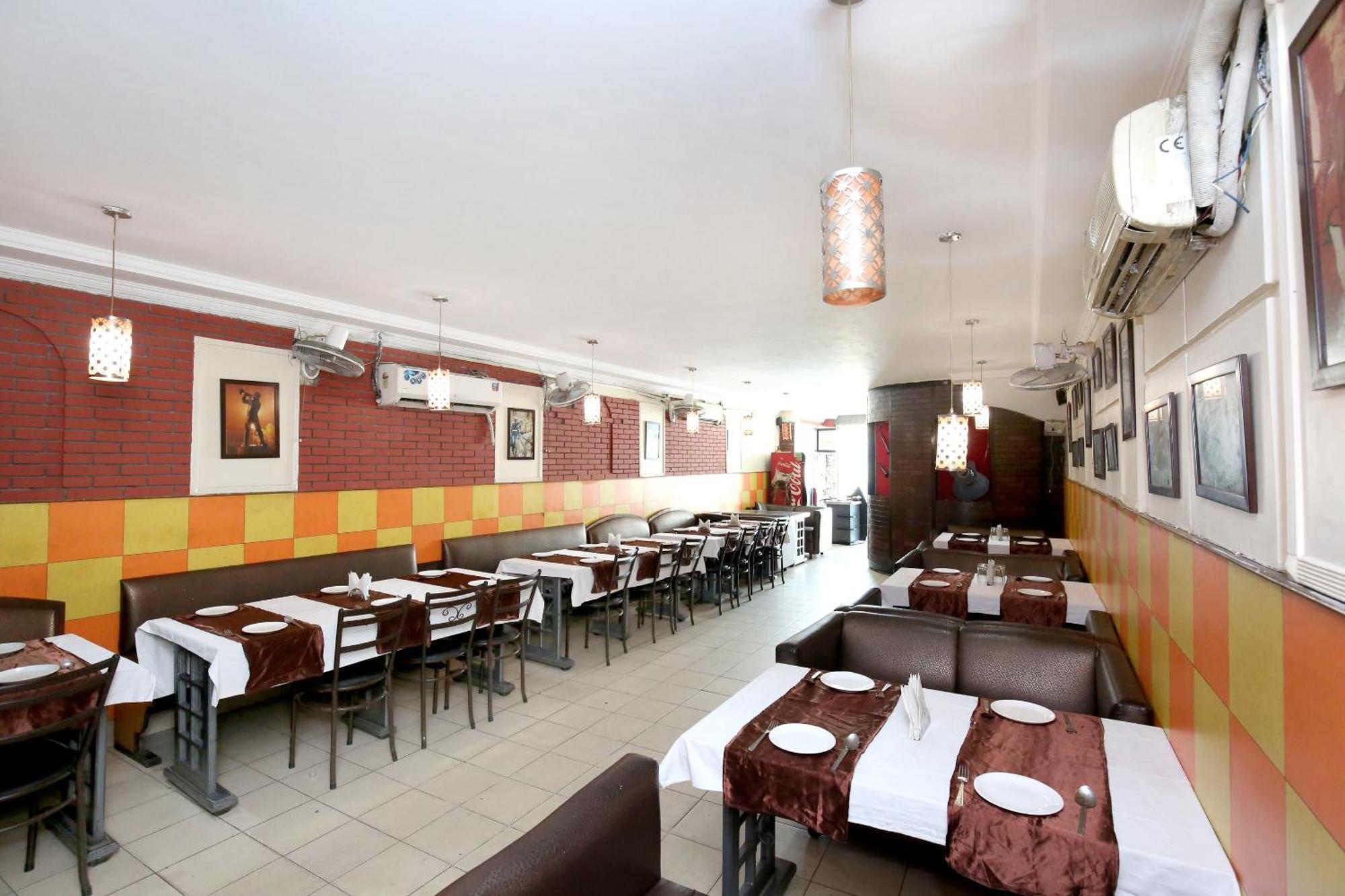 Oyo 9243 Trumpets Hotel Amritsar Exteriör bild