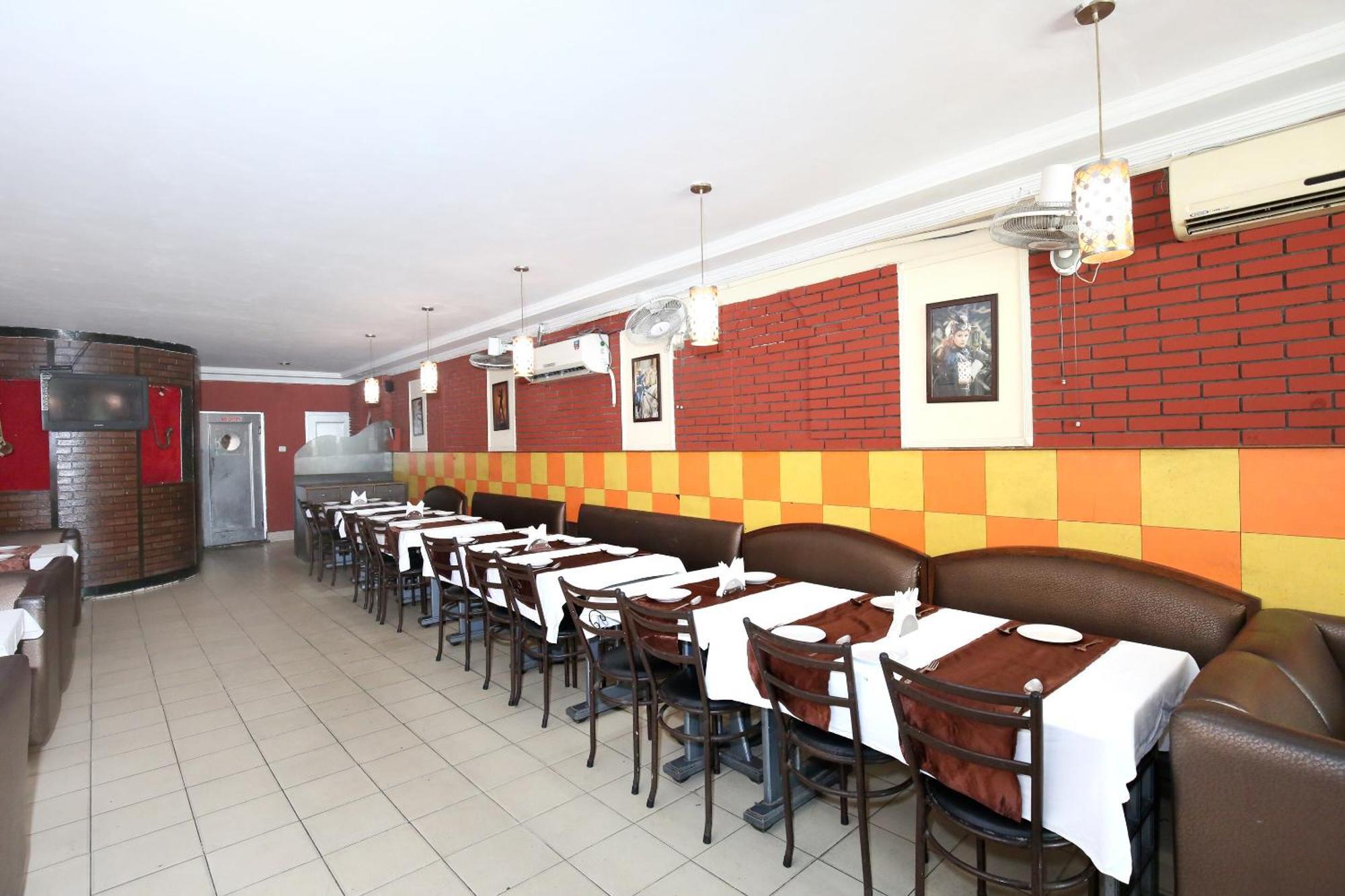 Oyo 9243 Trumpets Hotel Amritsar Exteriör bild